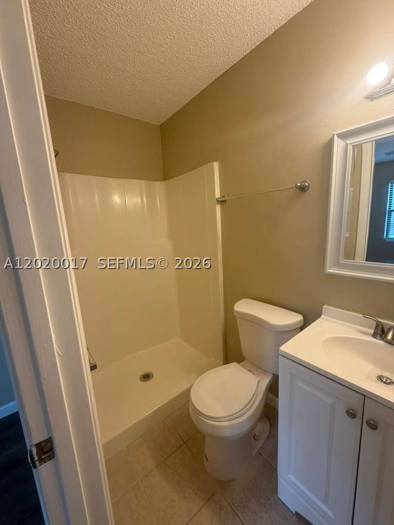 THE HEMINGWAY, A CONDOMIN - Residential Lease