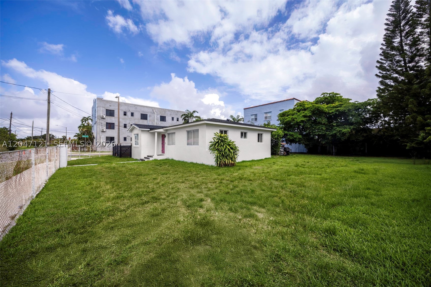 CAROLINA HEIGHTS 2ND SEC - Residential