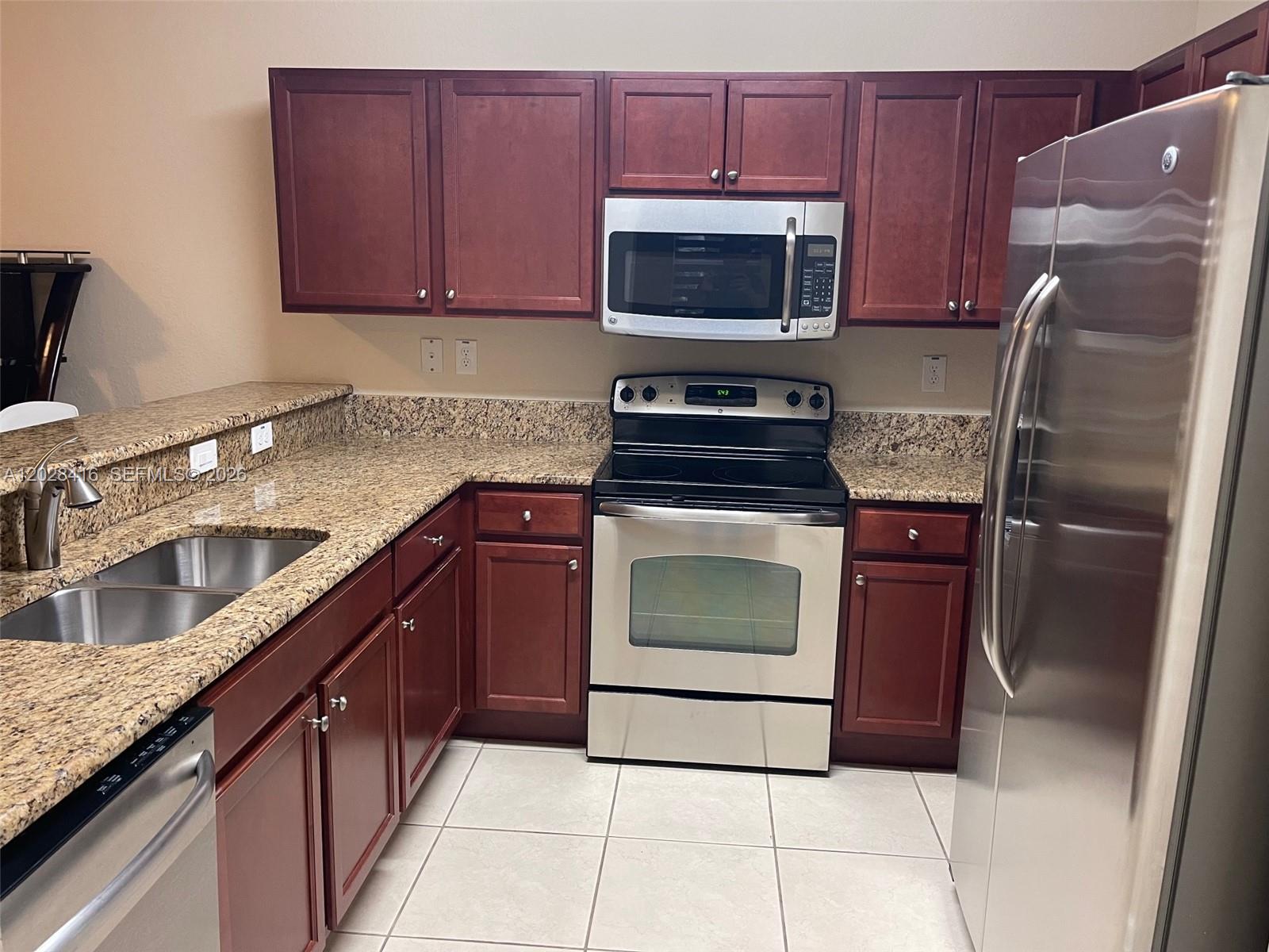 ST MORITZ AT DORAL CONDO - Residential Lease