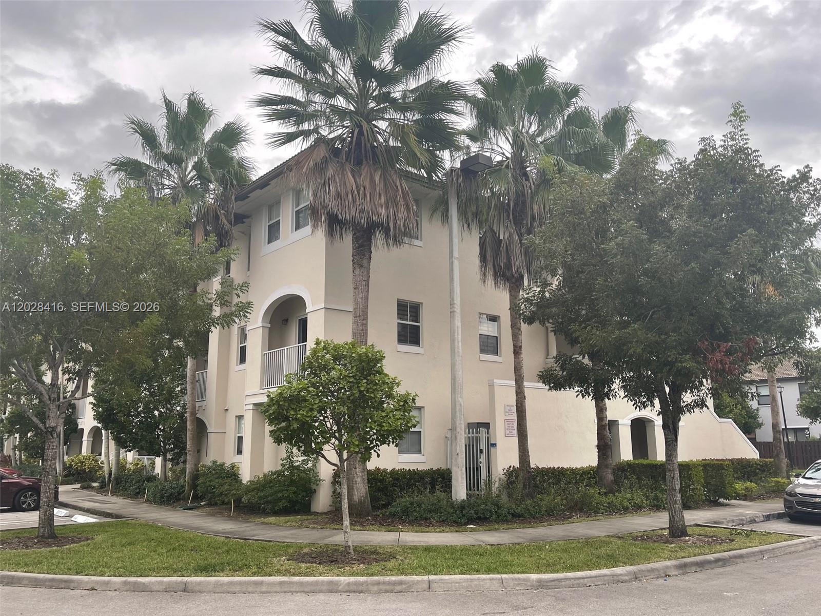 ST MORITZ AT DORAL CONDO - Residential Lease
