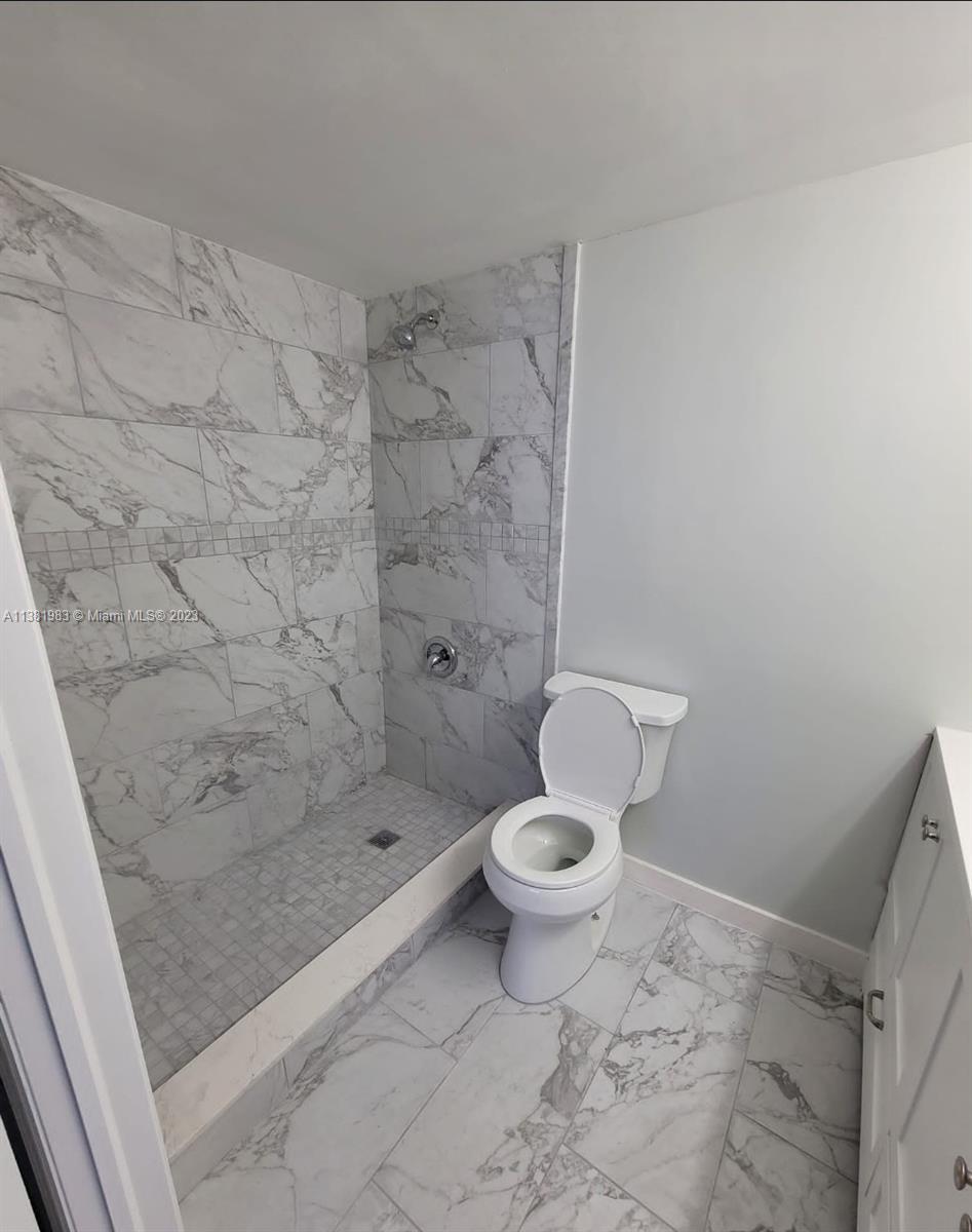 IMAGES OF KENDALL CONDO - Residential Lease