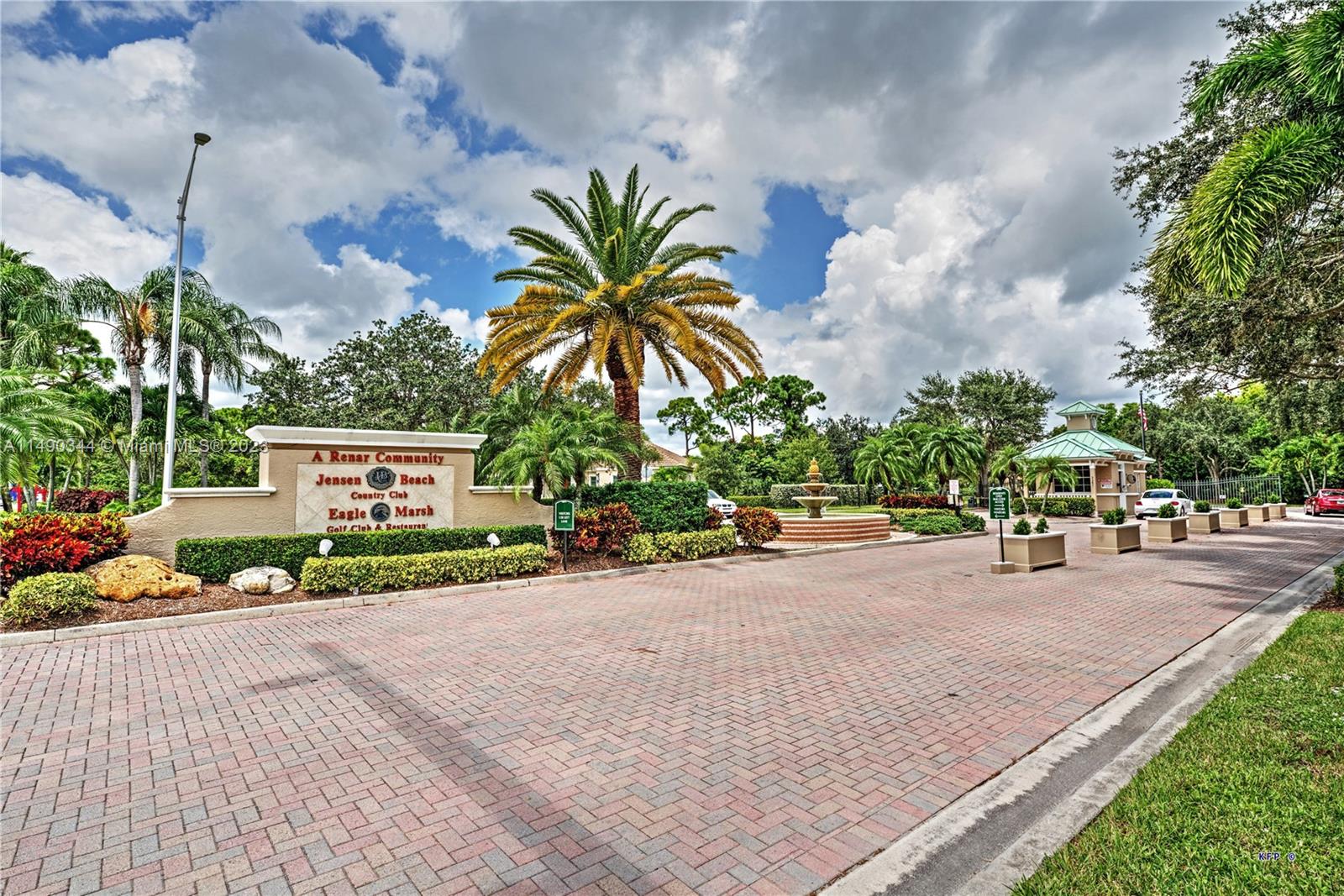 JENSEN BEACH GOLF AND COU - Residential Lease