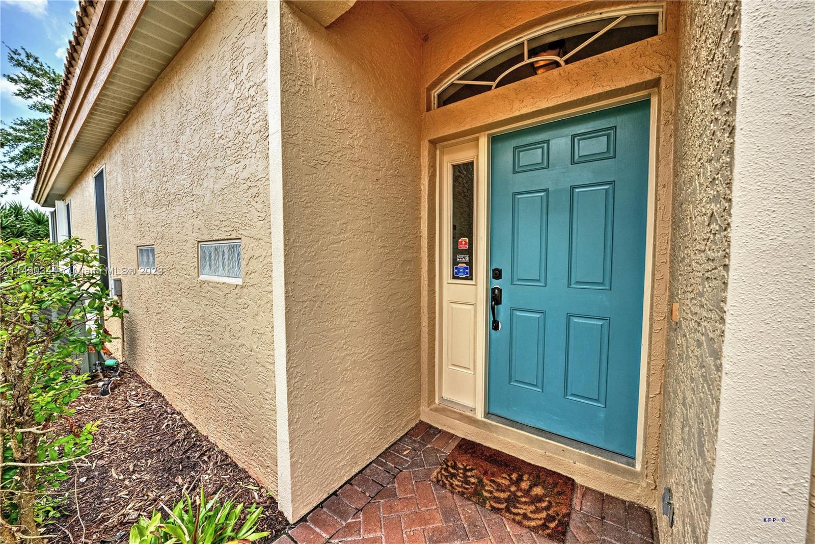 JENSEN BEACH GOLF AND COU - Residential Lease