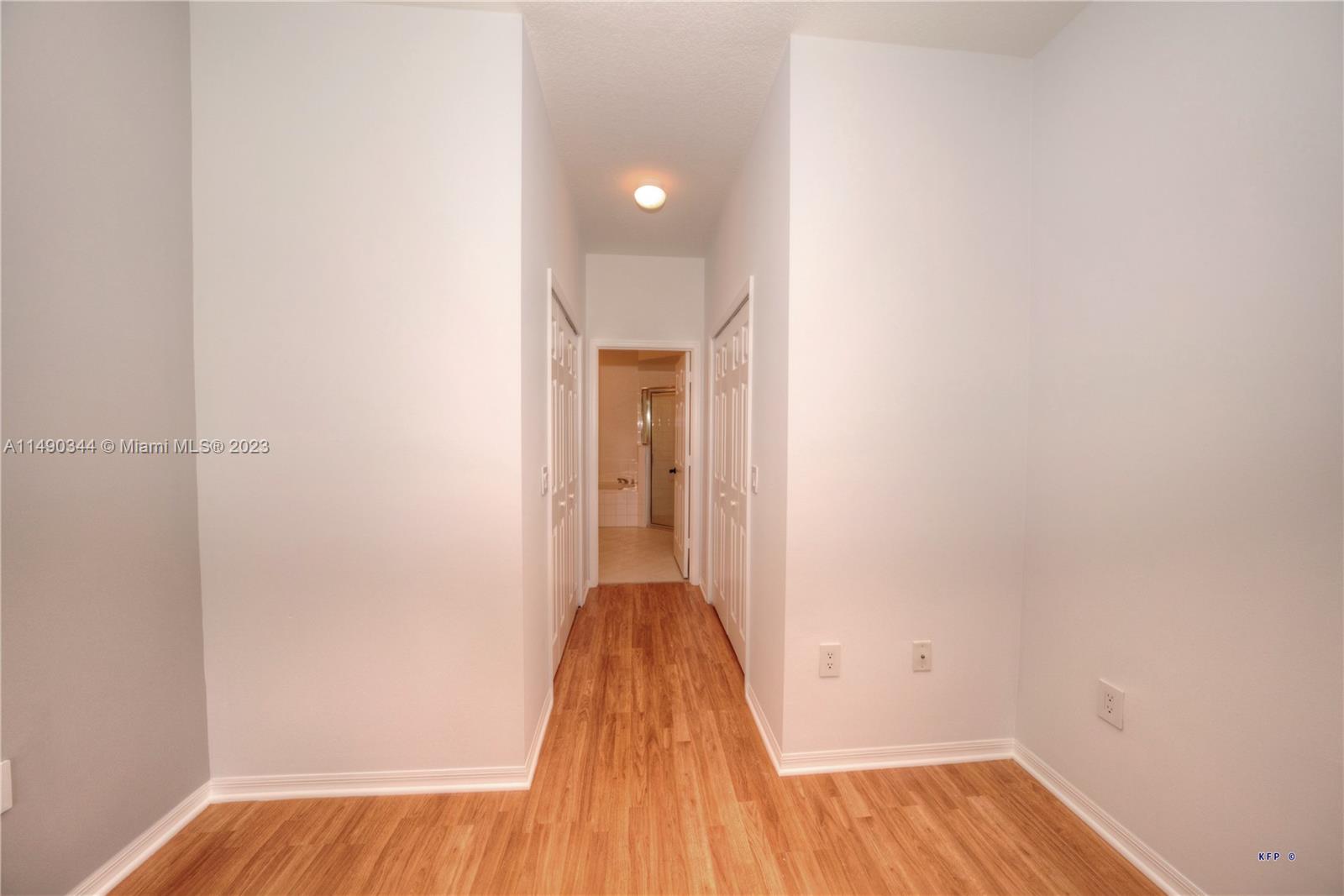 JENSEN BEACH GOLF AND COU - Residential Lease