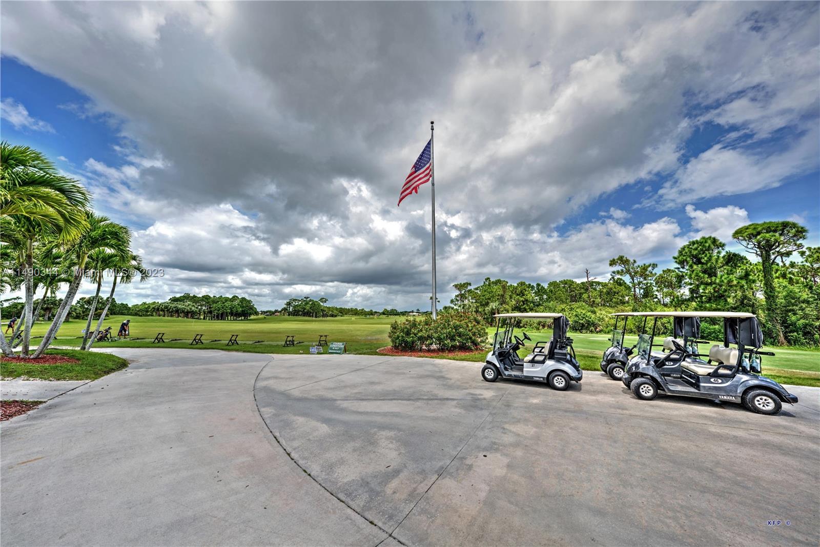 JENSEN BEACH GOLF AND COU - Residential Lease