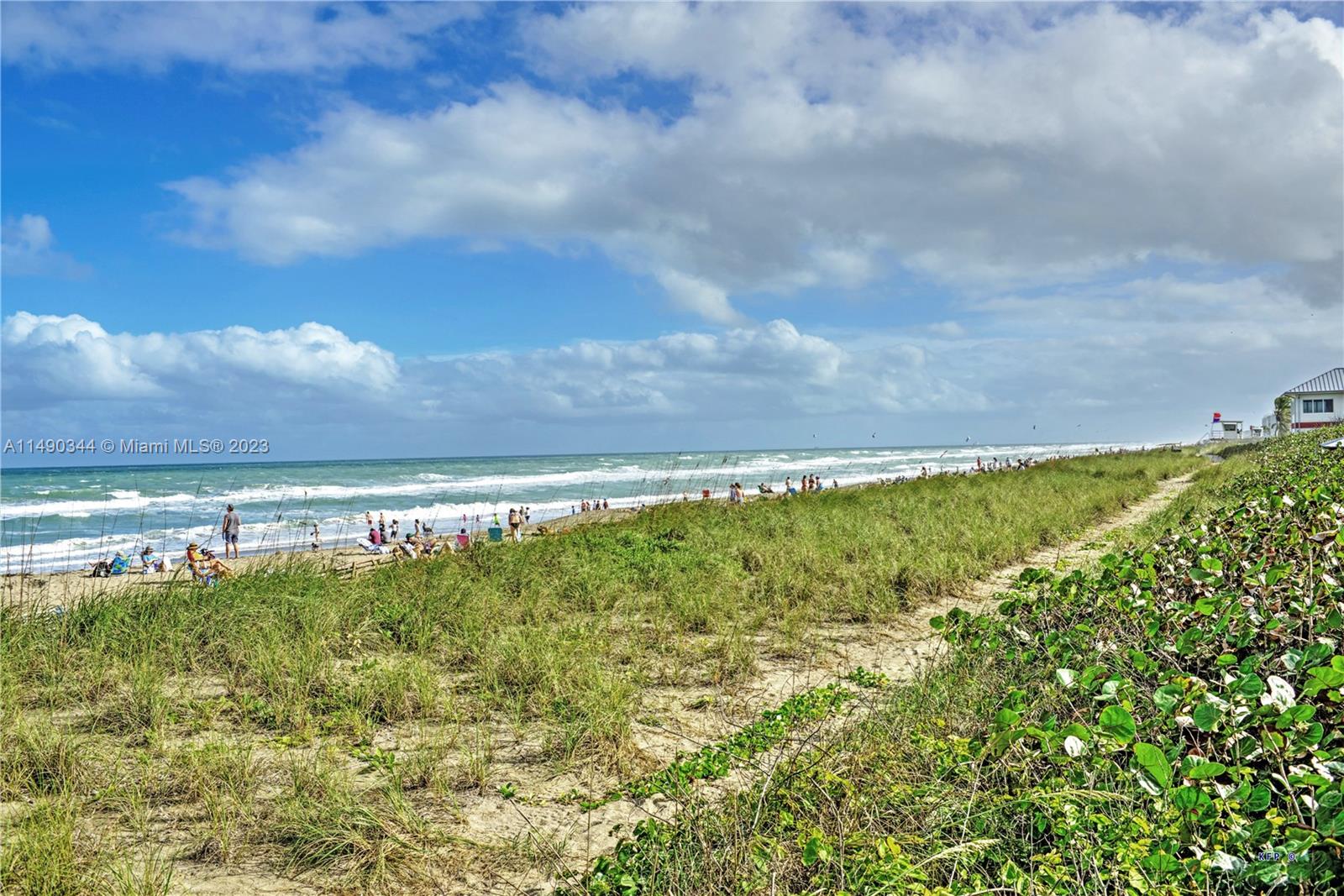 JENSEN BEACH GOLF AND COU - Residential Lease