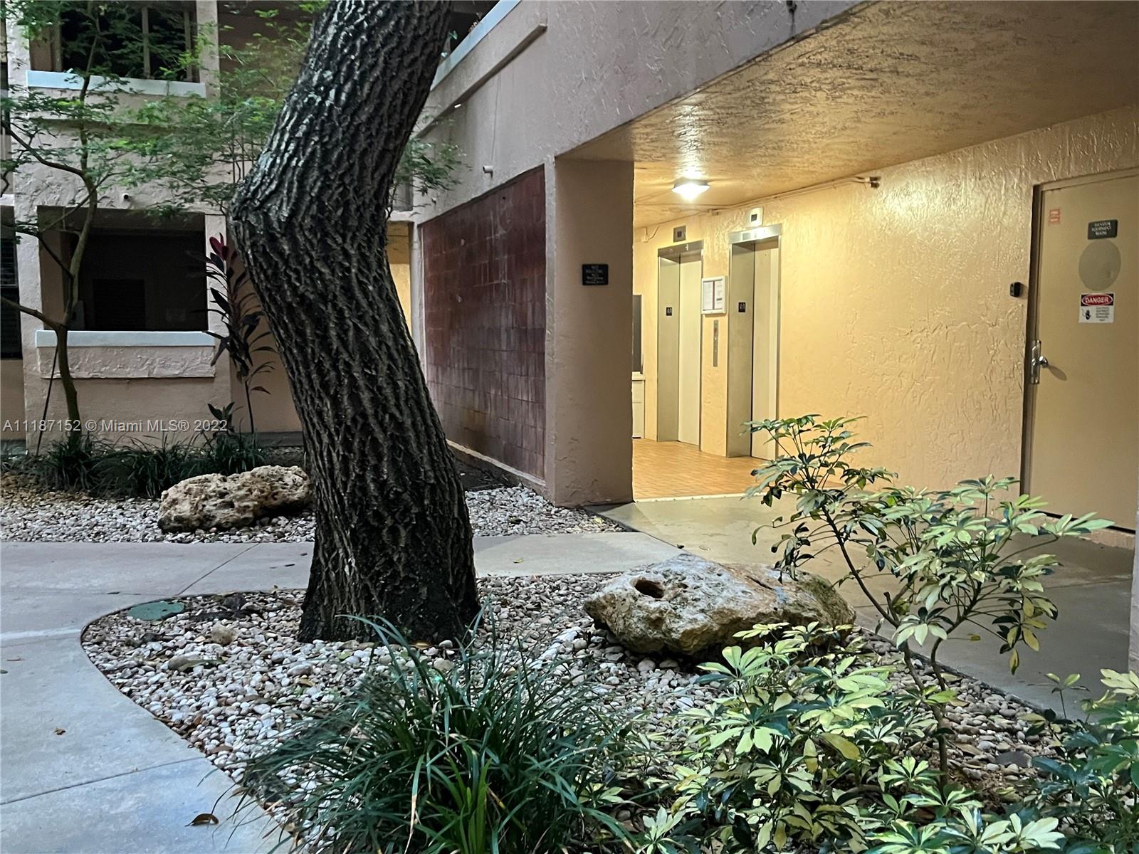 ROYAL PALM AT PLANTATION - Residential