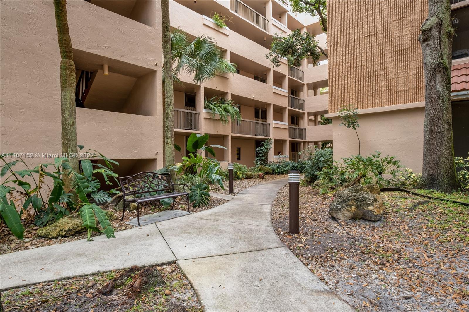 ROYAL PALM AT PLANTATION - Residential