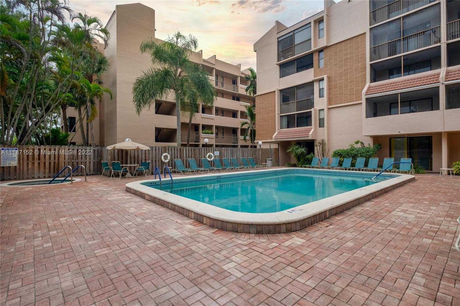 ROYAL PALM AT PLANTATION - Residential