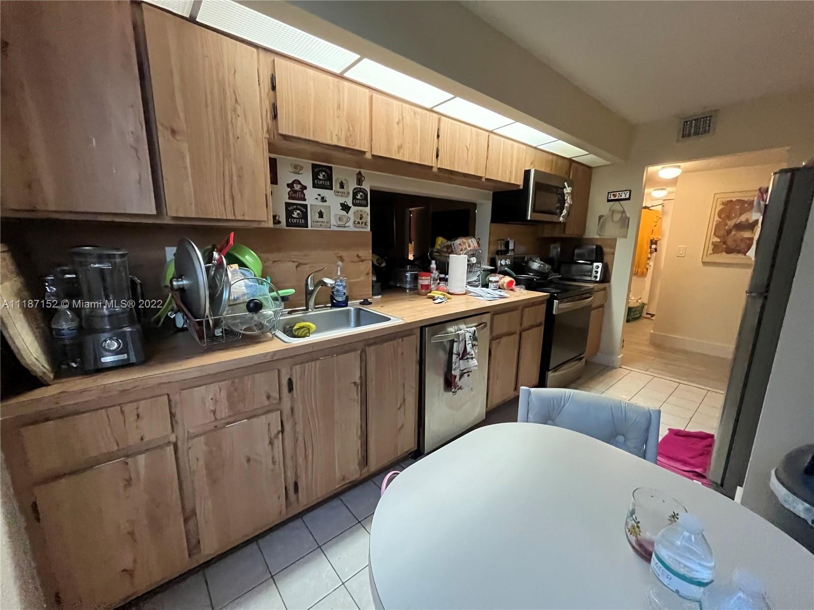 ROYAL PALM AT PLANTATION - Residential