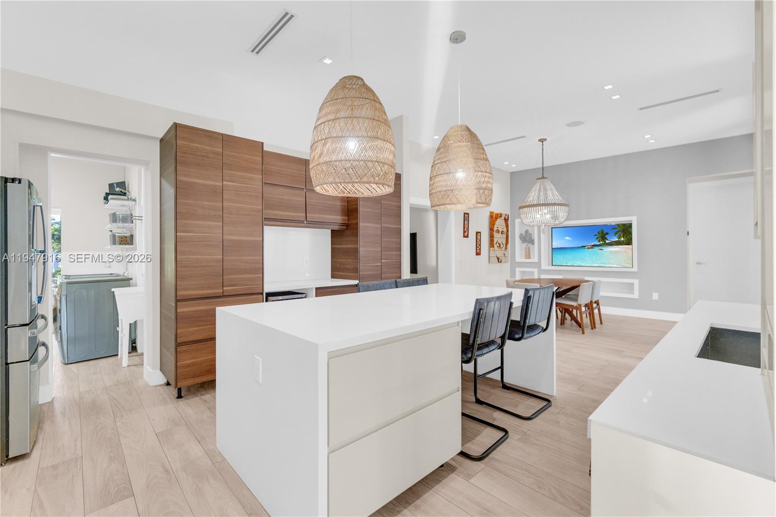 AMD PL GRIFFING BISCAYNE - Residential