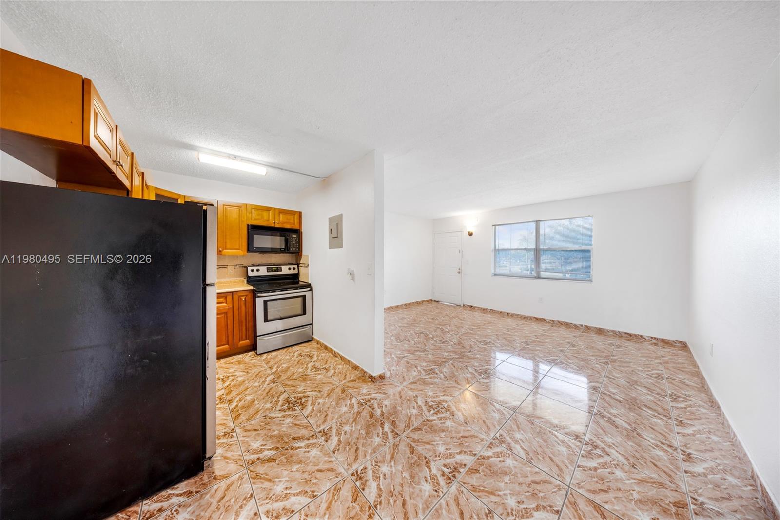 NEW WORLD CONDO APTS II - Residential