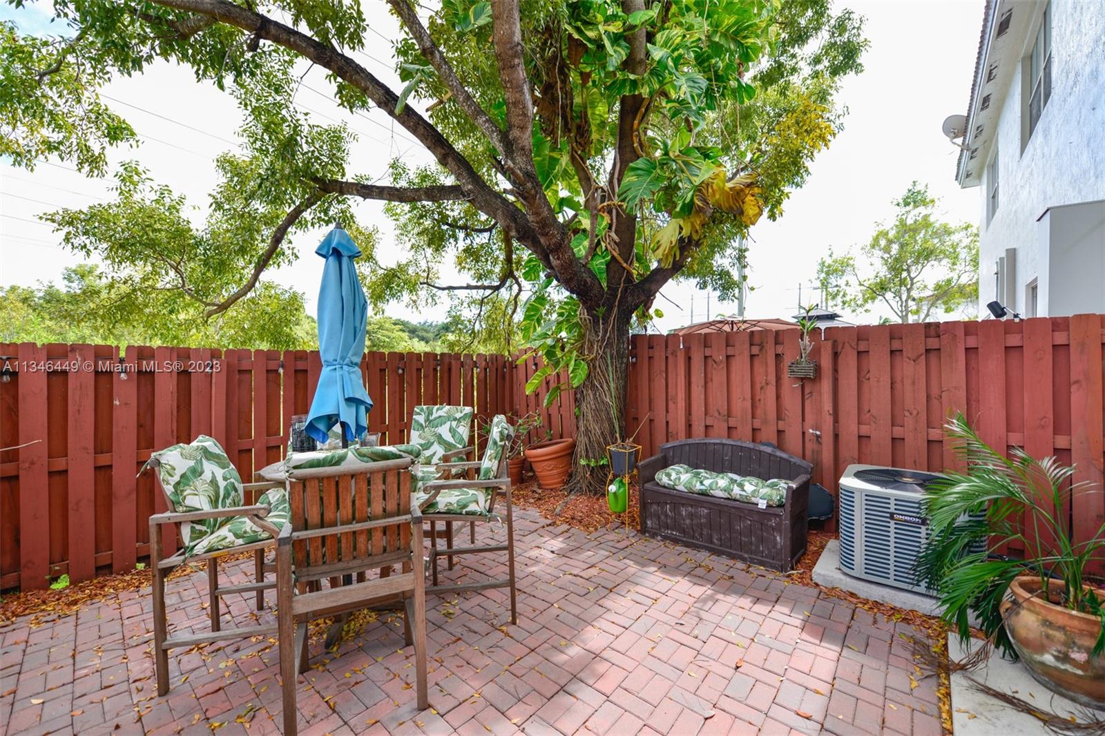 COSTA LINDA CONDO - Residential