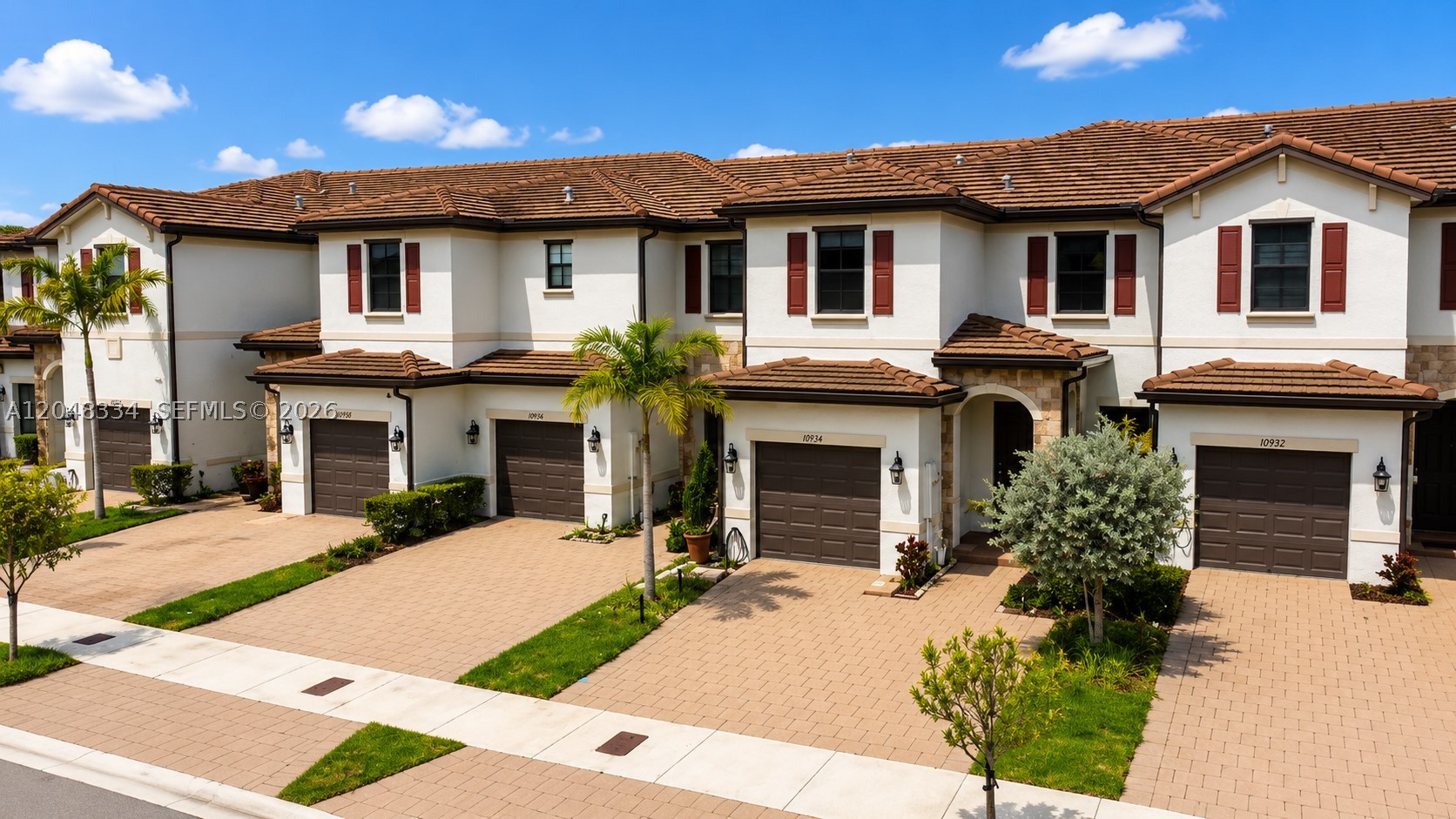 AQUABELLA NORTH REPLAT - Residential
