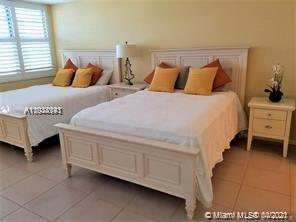IMPERIAL TOWERS APTS COND - Residential