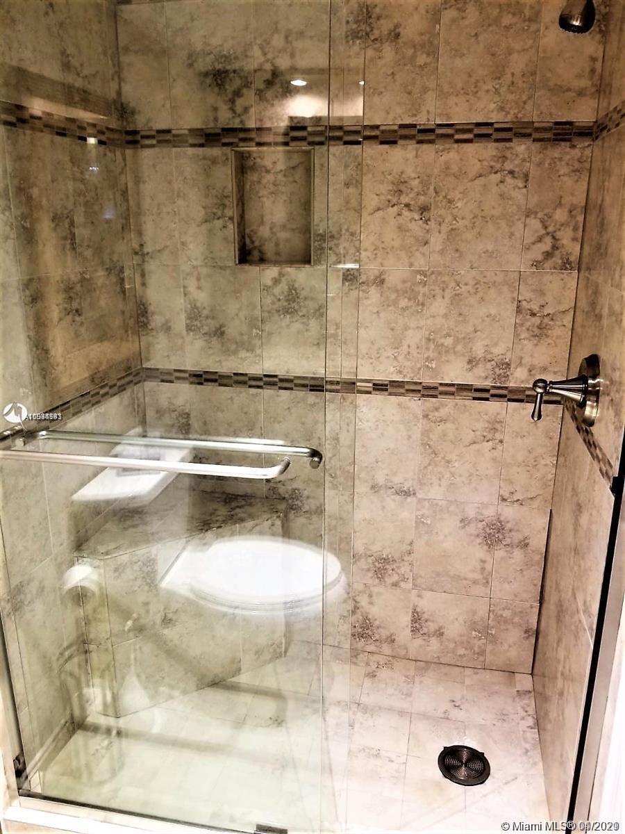 IMPERIAL TOWERS APTS COND - Residential