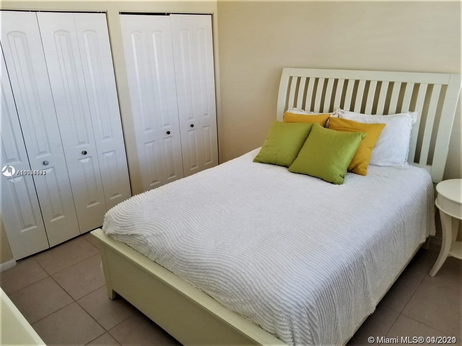IMPERIAL TOWERS APTS COND - Residential