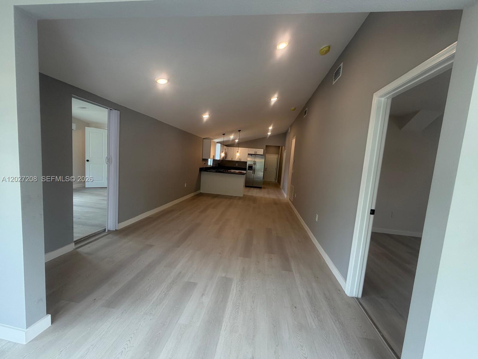 MIDWAY - Residential