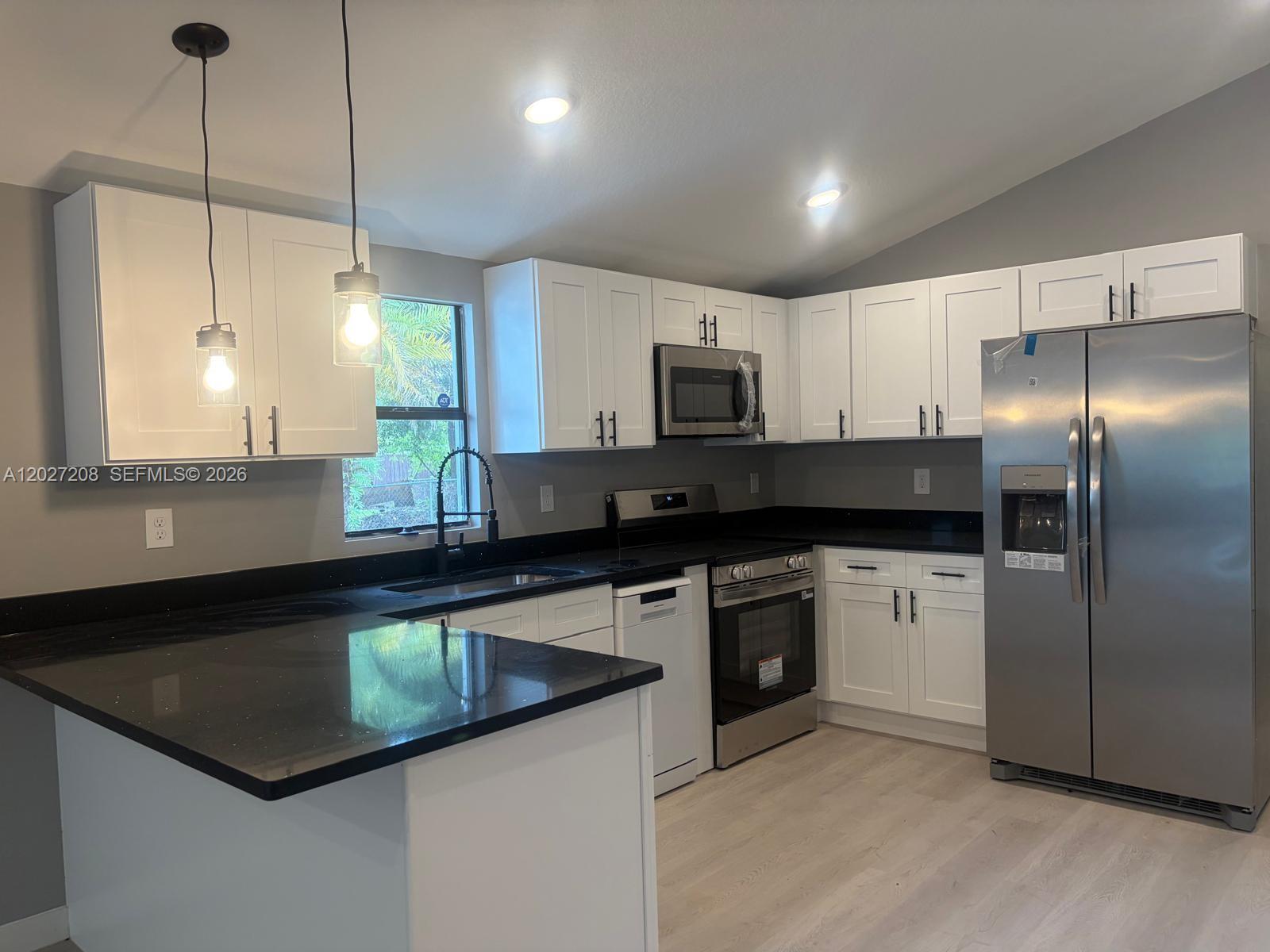 MIDWAY - Residential