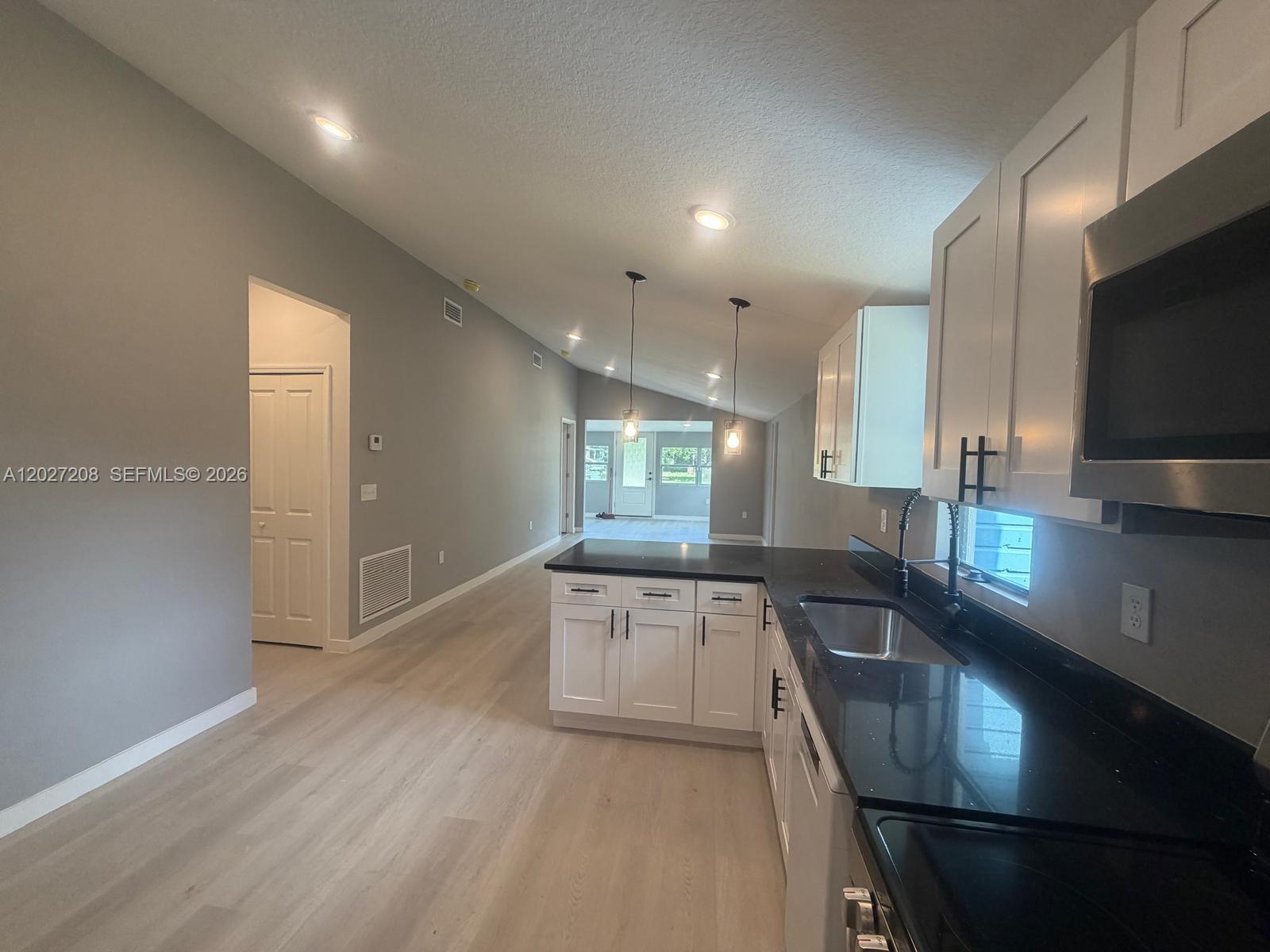 MIDWAY - Residential