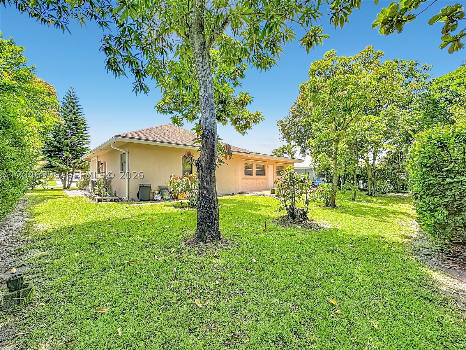 COCO WOOD LAKES SEC 3 - Residential