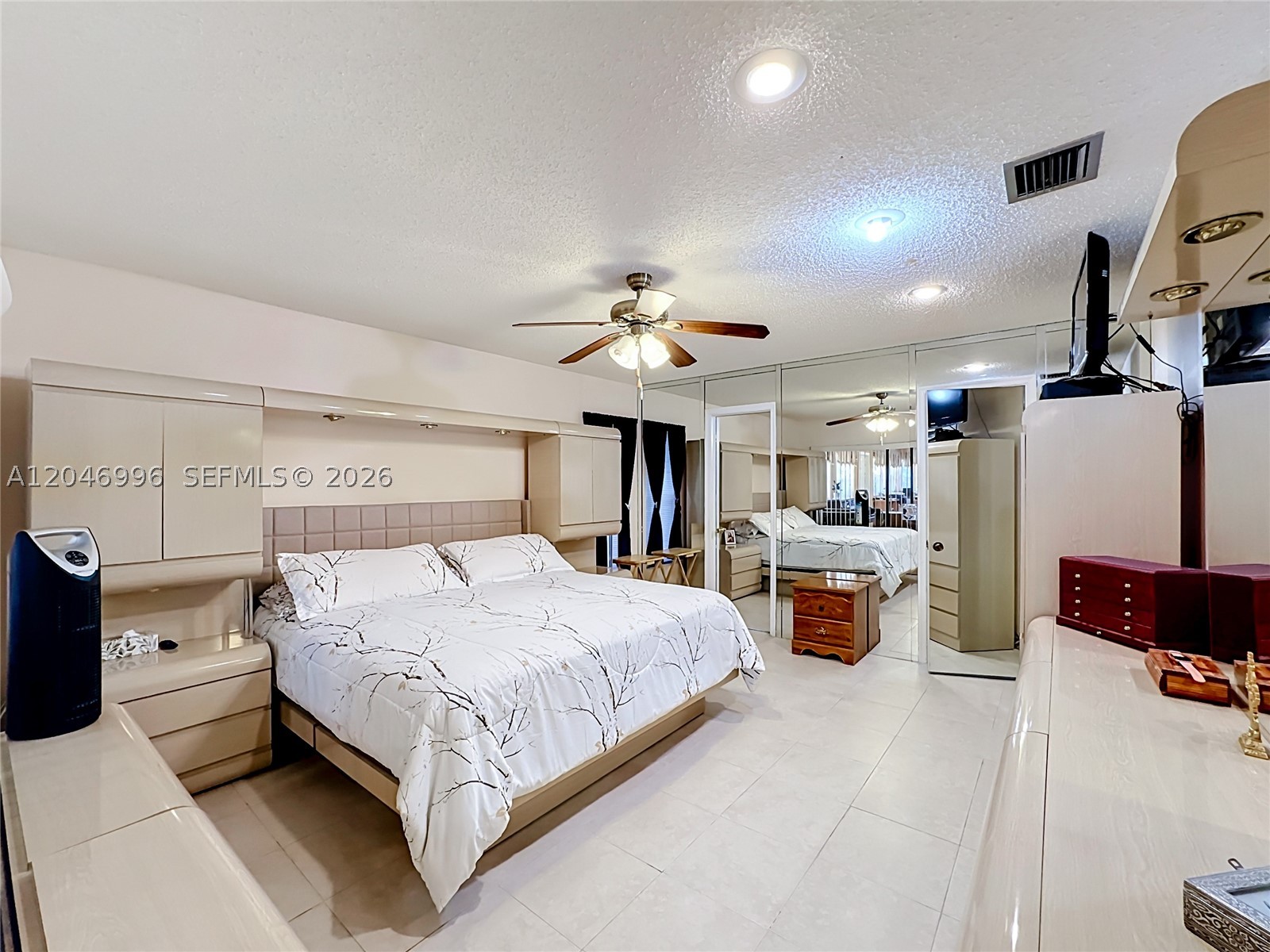COCO WOOD LAKES SEC 3 - Residential