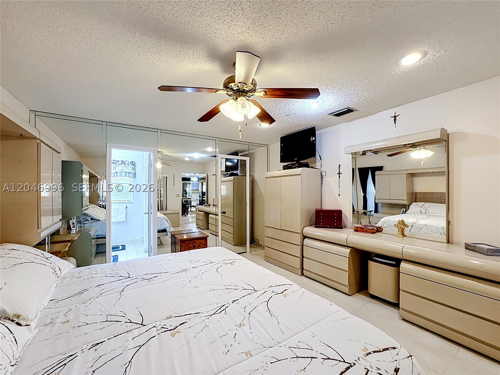 COCO WOOD LAKES SEC 3 - Residential