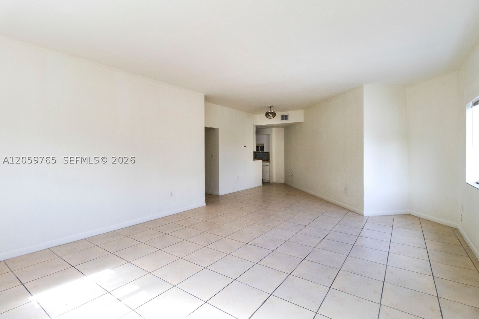 RIVE MARSEILLES CONDO - Residential