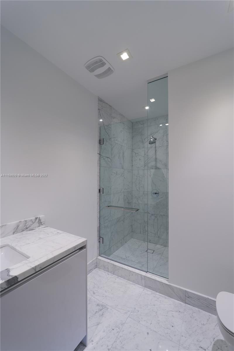 JADE SIGNATURE CONDO - Residential