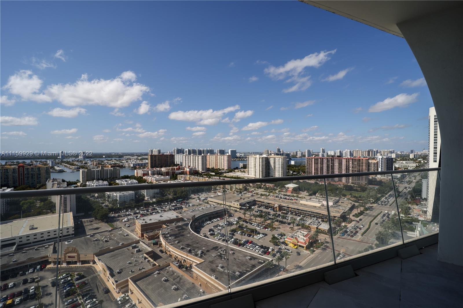 JADE SIGNATURE CONDO - Residential