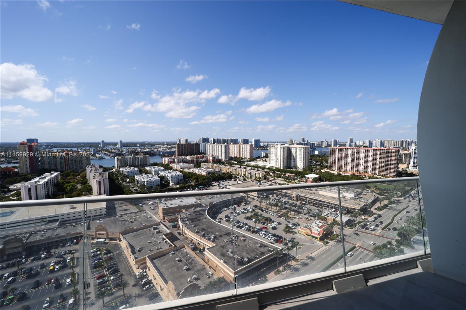 JADE SIGNATURE CONDO - Residential