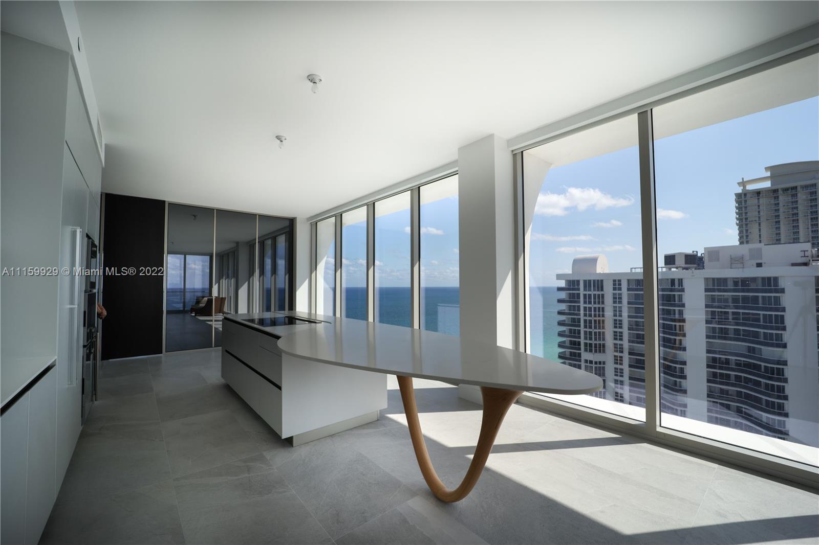 JADE SIGNATURE CONDO - Residential