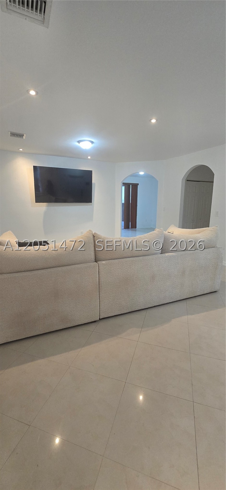 CASA DEL SUR - Residential Lease