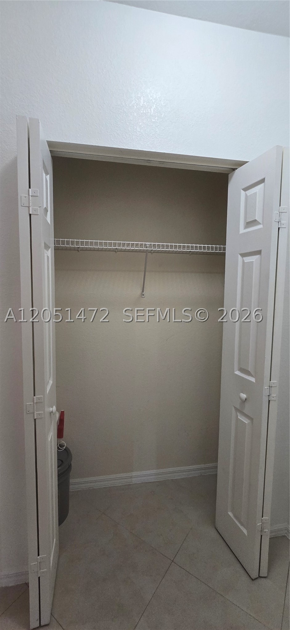 CASA DEL SUR - Residential Lease