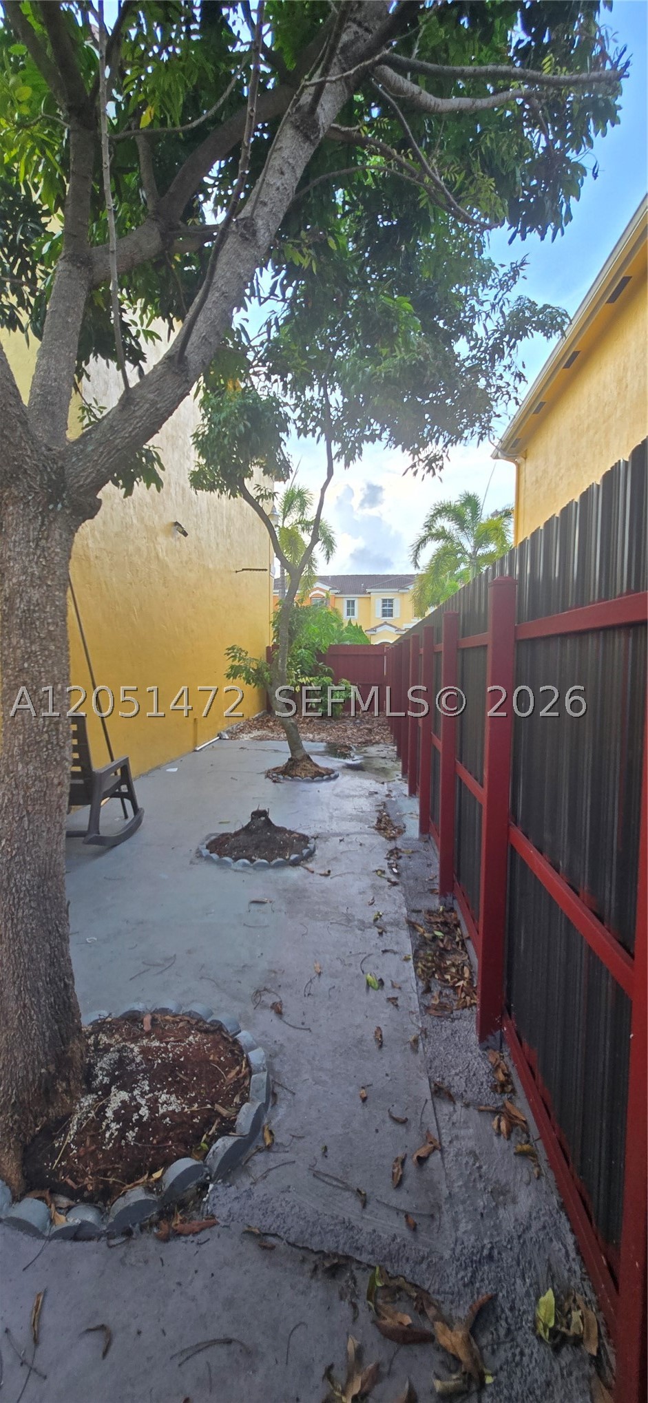 CASA DEL SUR - Residential Lease
