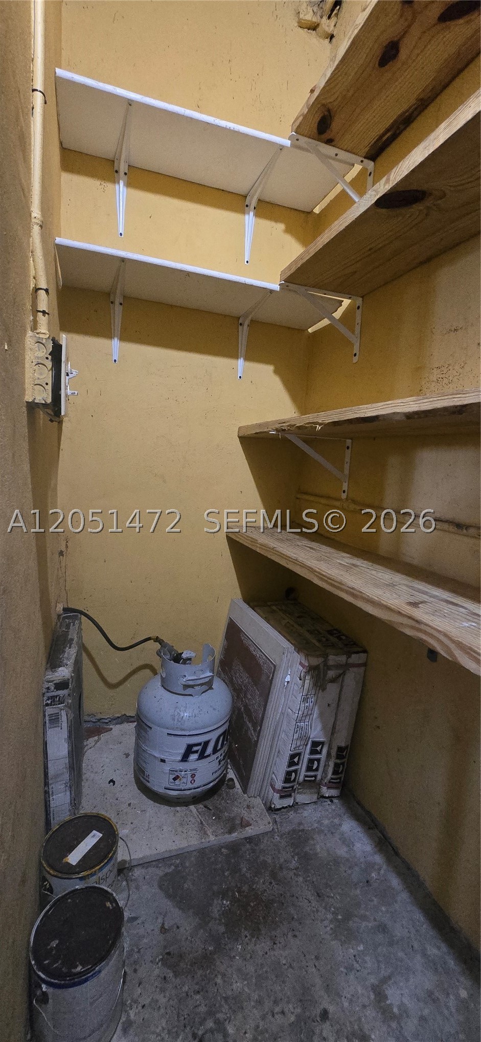CASA DEL SUR - Residential Lease