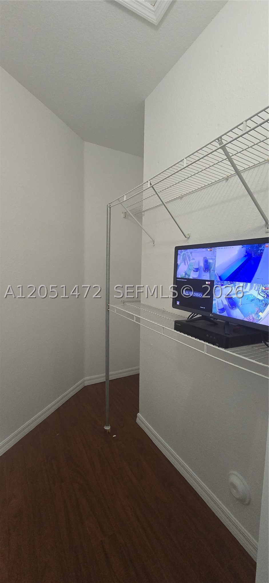 CASA DEL SUR - Residential Lease
