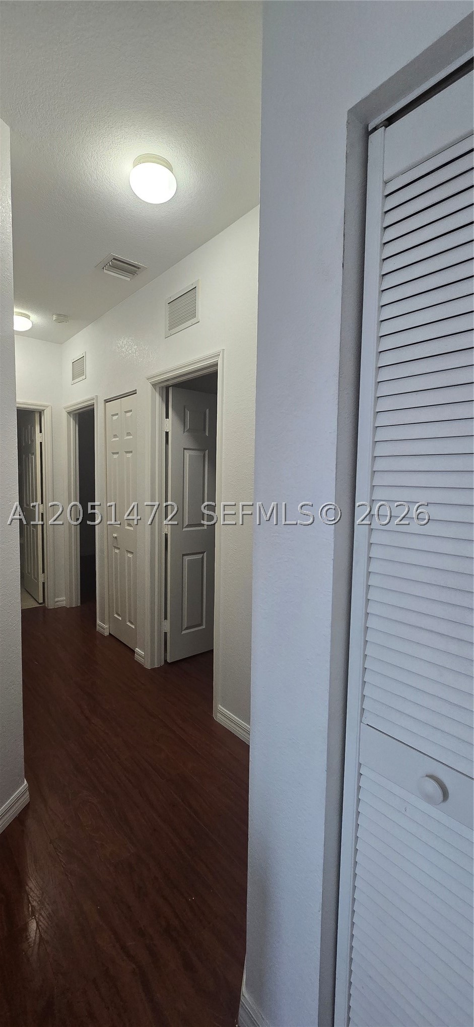 CASA DEL SUR - Residential Lease