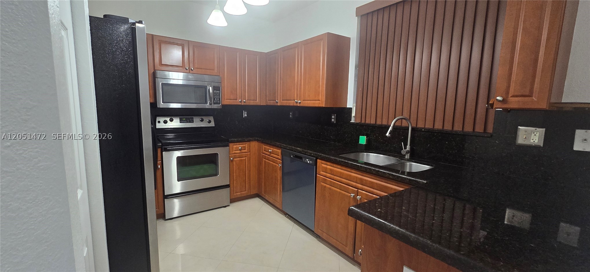 CASA DEL SUR - Residential Lease