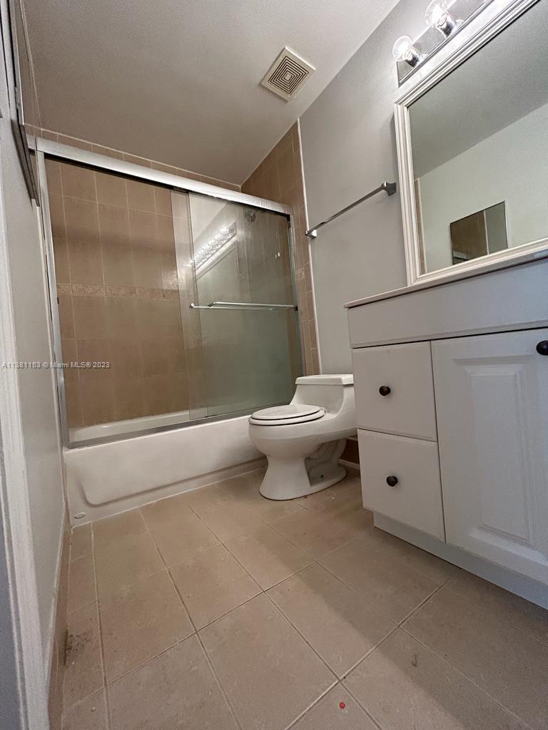SECTORS 3 & 4 BOUNDARY PL - Residential Lease