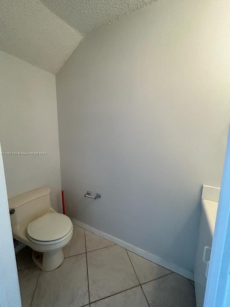 SECTORS 3 & 4 BOUNDARY PL - Residential Lease