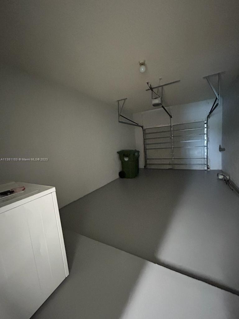 SECTORS 3 & 4 BOUNDARY PL - Residential Lease