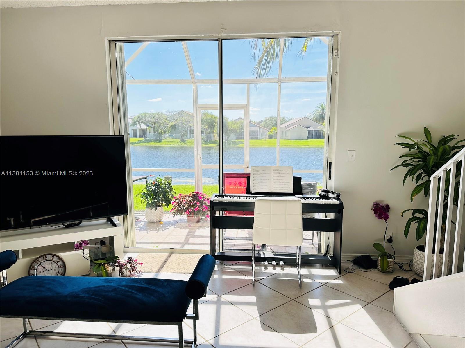 SECTORS 3 & 4 BOUNDARY PL - Residential Lease