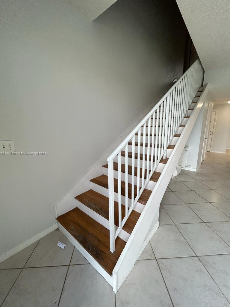 SECTORS 3 & 4 BOUNDARY PL - Residential Lease