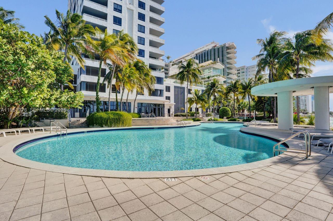 THE WAVERLY AT SOUTH BEAC - Residential