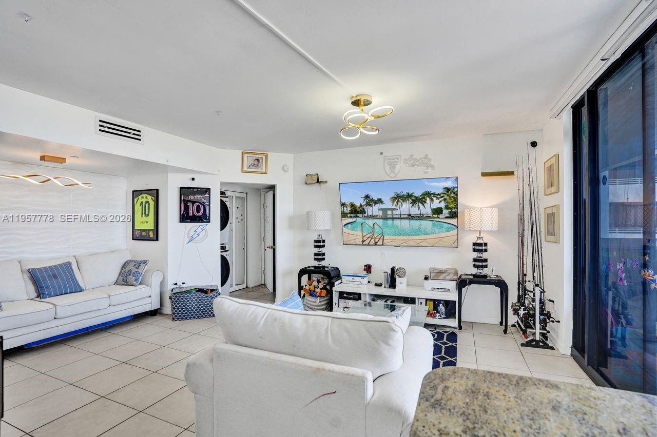 THE WAVERLY AT SOUTH BEAC - Residential