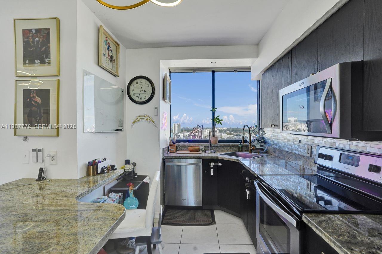 THE WAVERLY AT SOUTH BEAC - Residential