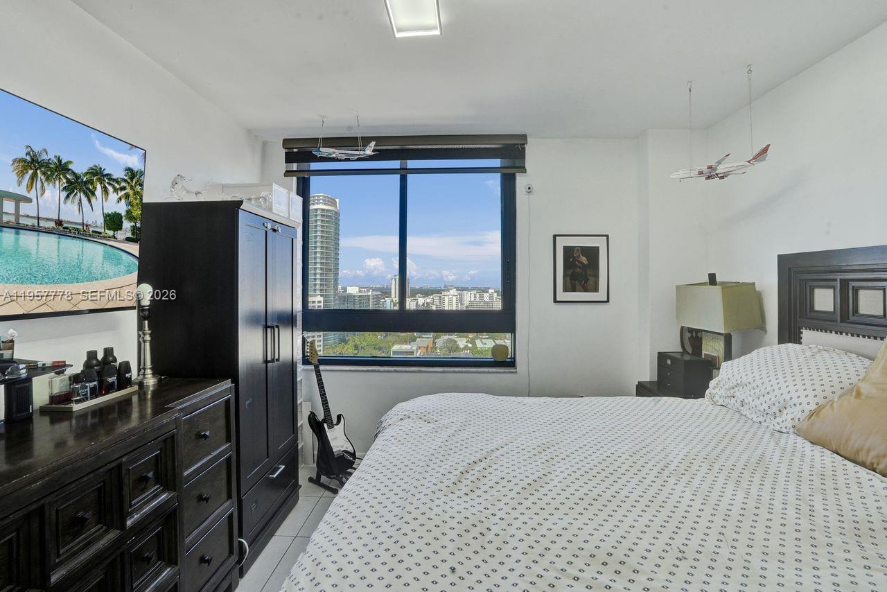 THE WAVERLY AT SOUTH BEAC - Residential