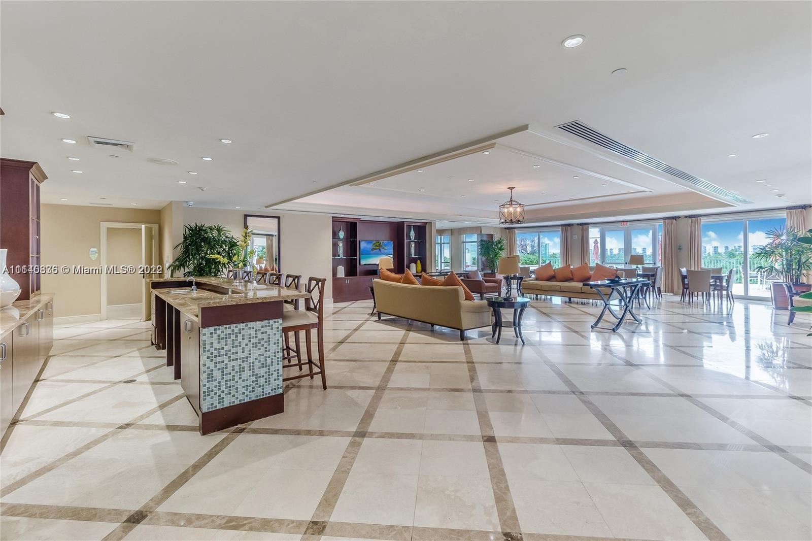 TURNBERRY VLG NO TOWER CO - Residential