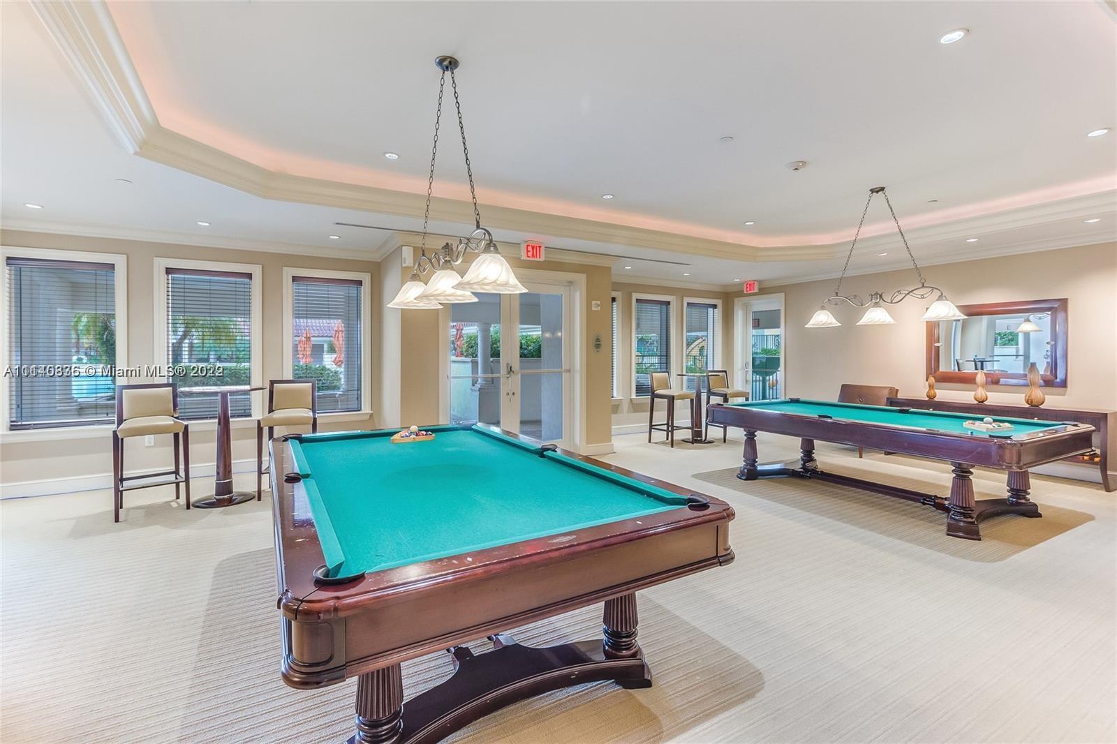 TURNBERRY VLG NO TOWER CO - Residential